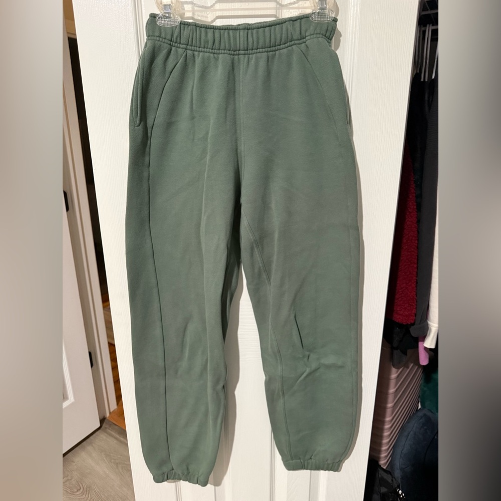 lululemon oversized scuba joggers